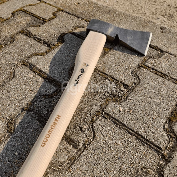 Fejsze, kovácsolt hargita 1,8 kg távoli