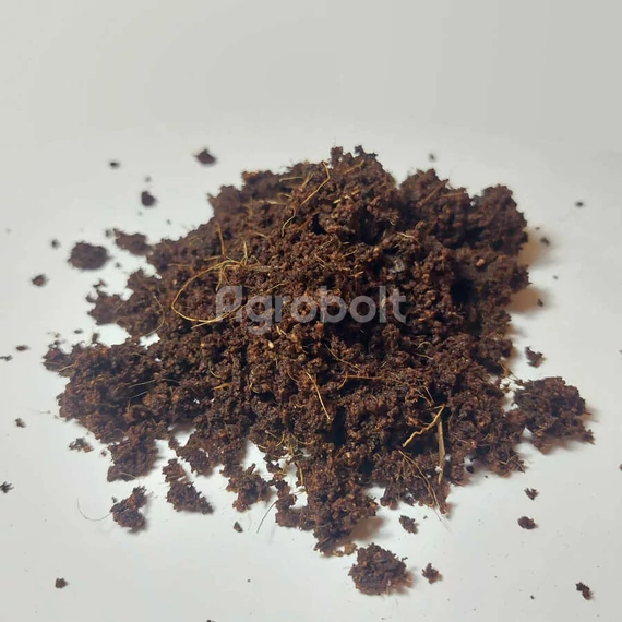 Kókuszrost tégla vízben feloldva